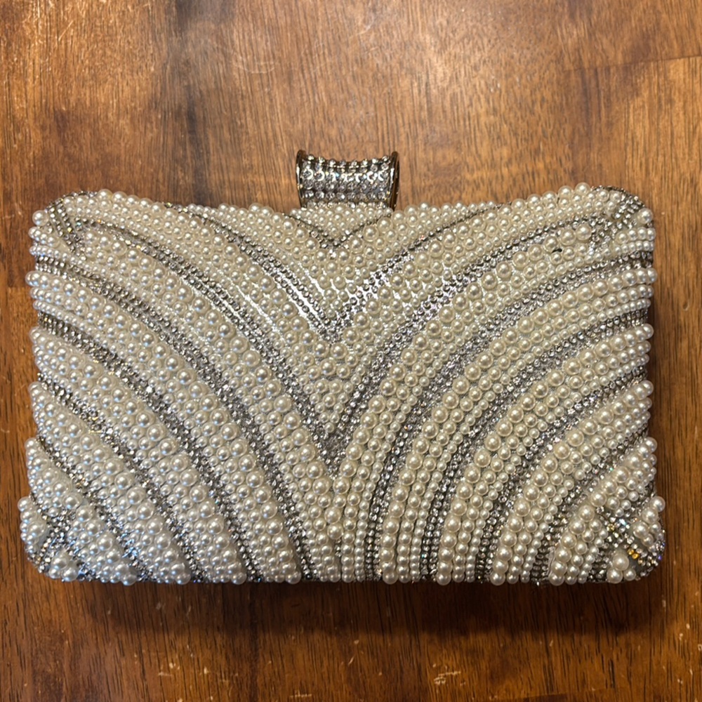 Pearl and Silver Beaded Clutch